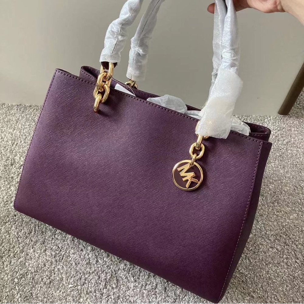 Michael Kors medium size Cynthia satchel bag NWT